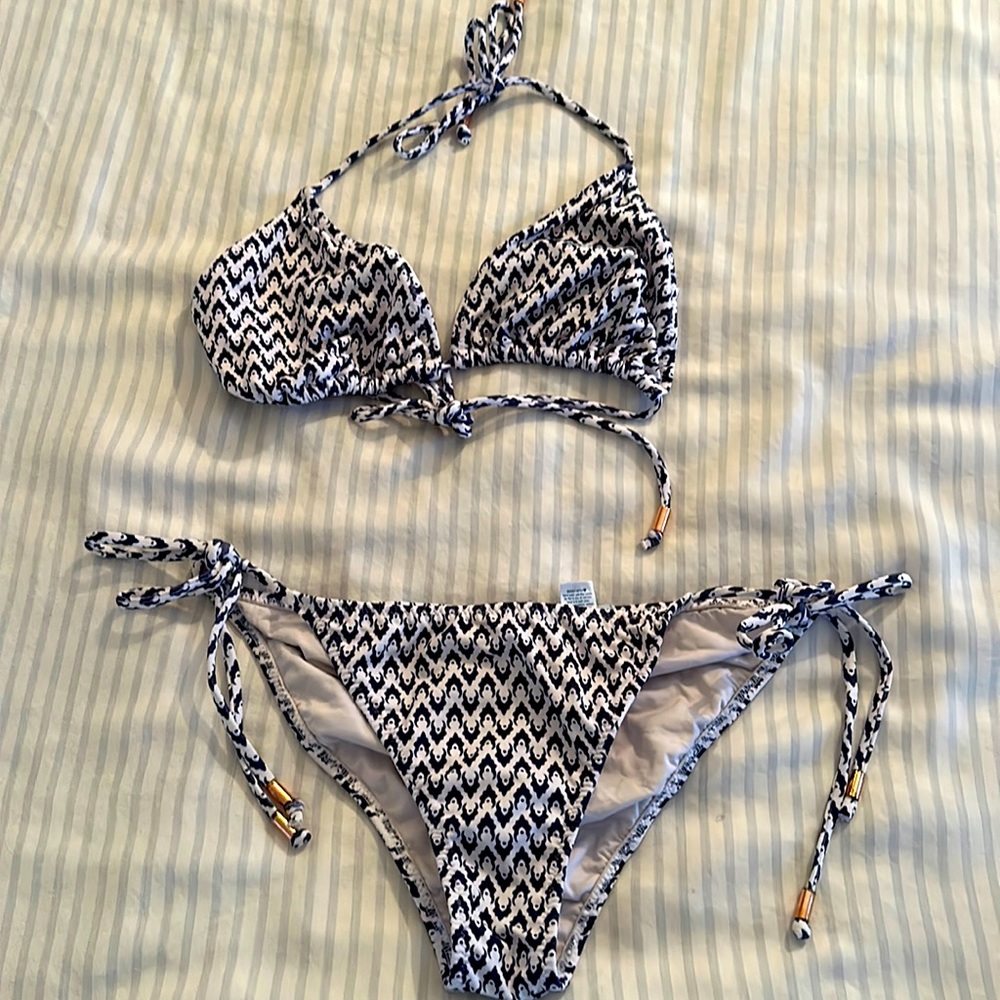 Eberjey Cheeky String Bikini Size L Top And M Bot… - image 1